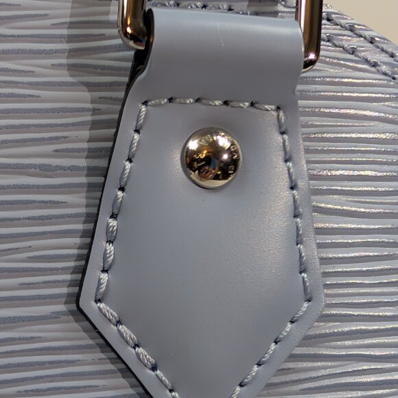 Louis Vuitton Alma BB Handbag in Blue Epi Leather with LV Strap - Picture 10 of 16